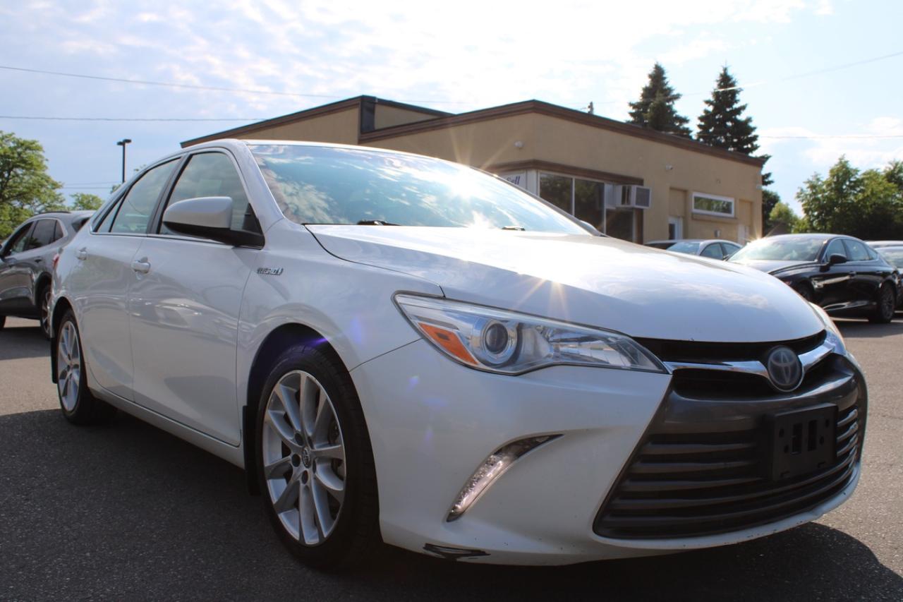 Used 2017 Toyota Camry HYBRID XLE for sale in Brampton, ON