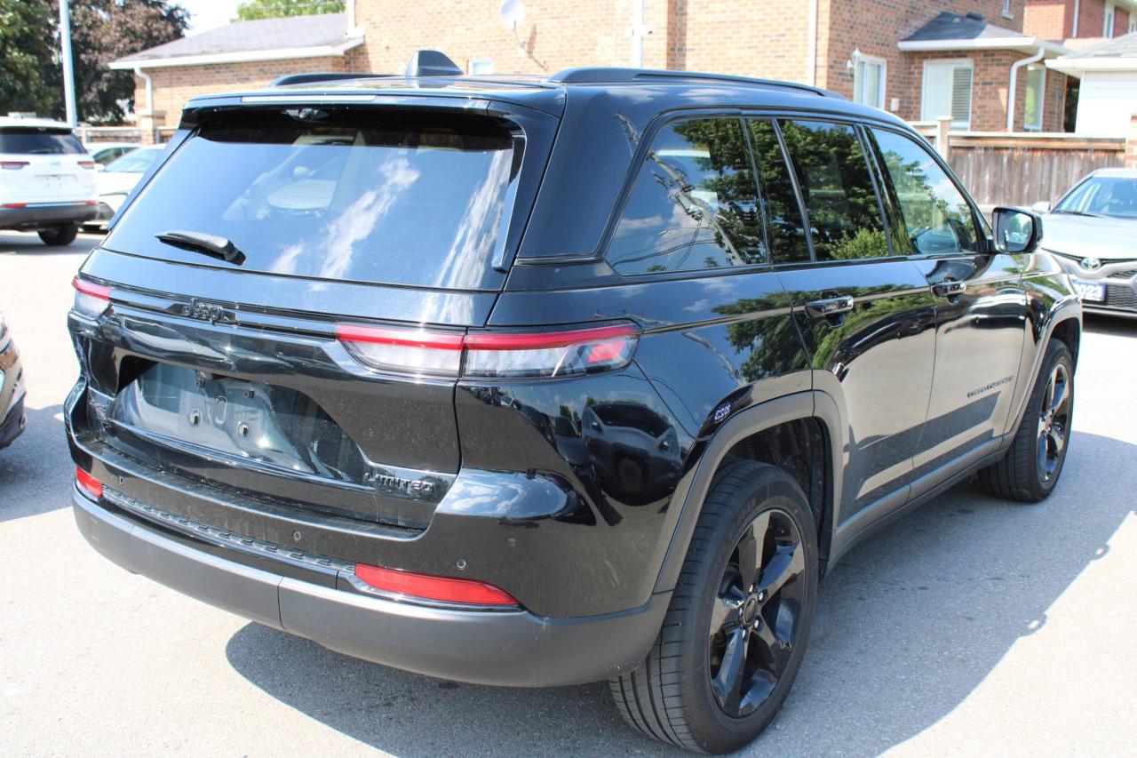 2023 Jeep Grand Cherokee LIMITED 4X4 - Photo #3