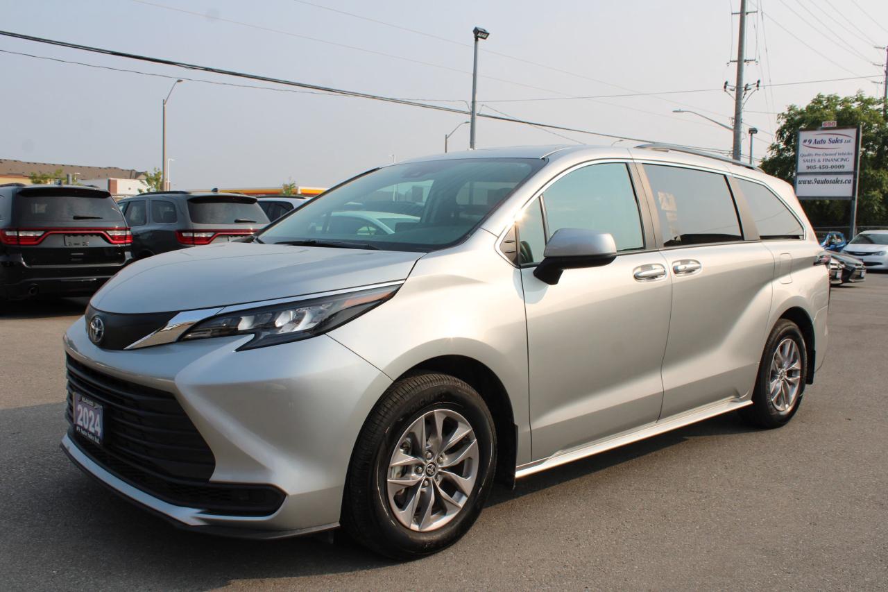 2024 Toyota Sienna LE 8-Passenger AWD - Photo #3