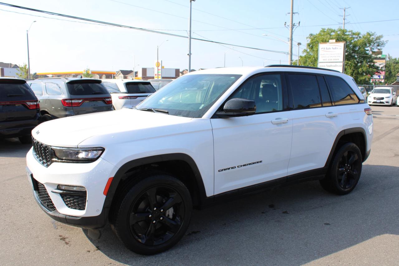 2023 Jeep Grand Cherokee LIMITED 4X4 - Photo #3