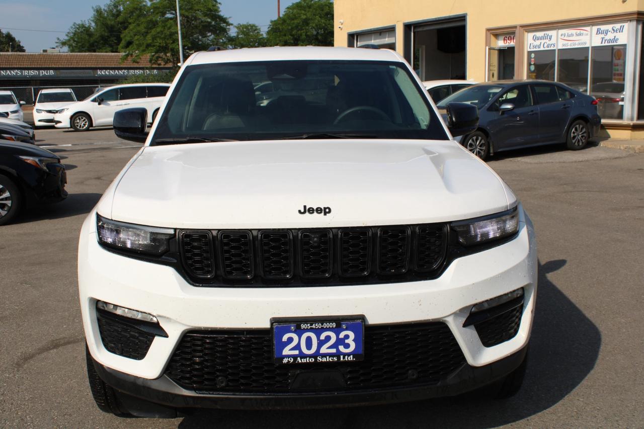 2023 Jeep Grand Cherokee LIMITED 4X4 - Photo #2