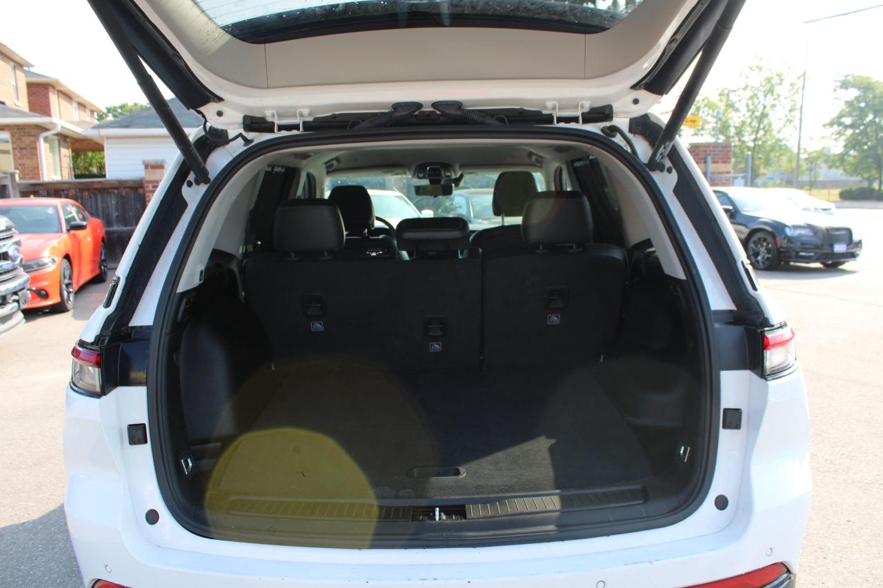 2023 Jeep Grand Cherokee LIMITED 4X4 - Photo #6