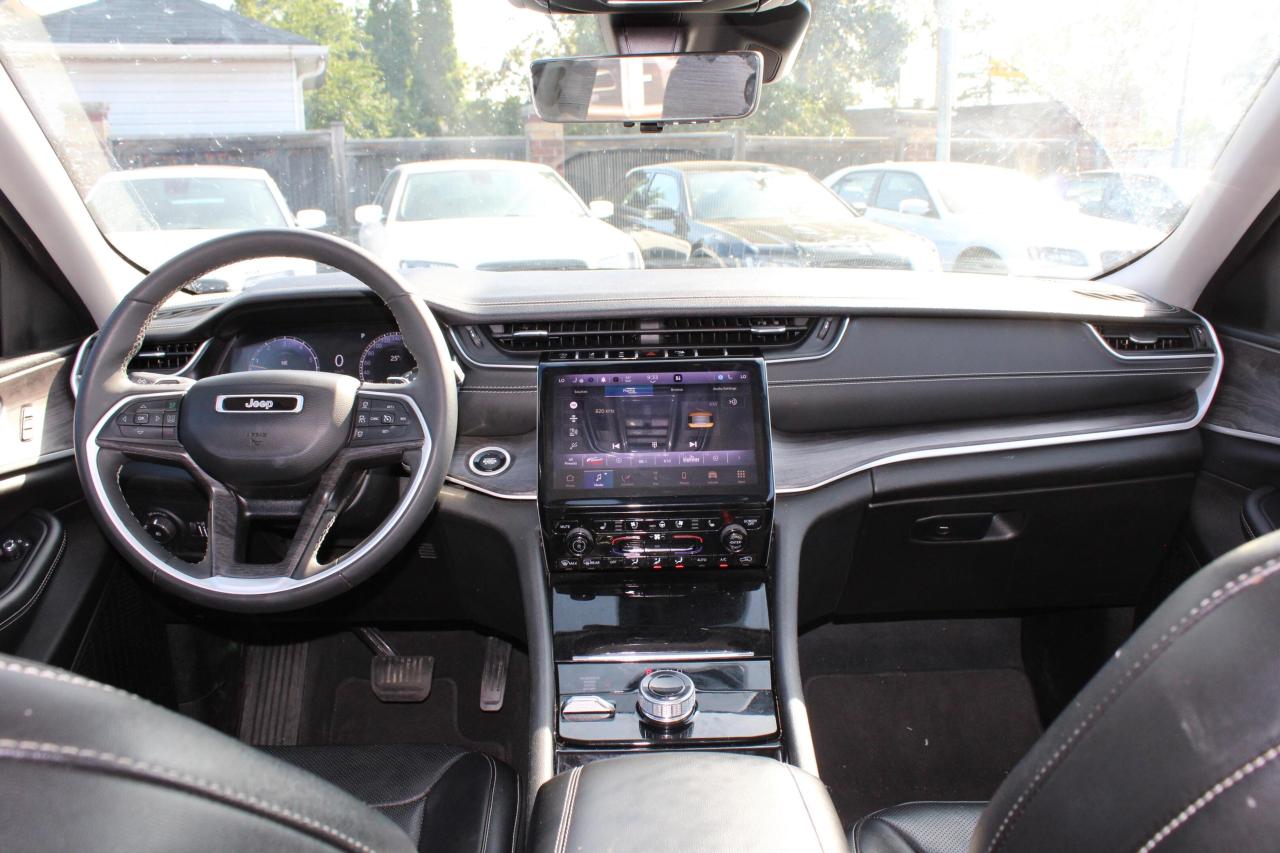 2023 Jeep Grand Cherokee LIMITED 4X4 - Photo #8