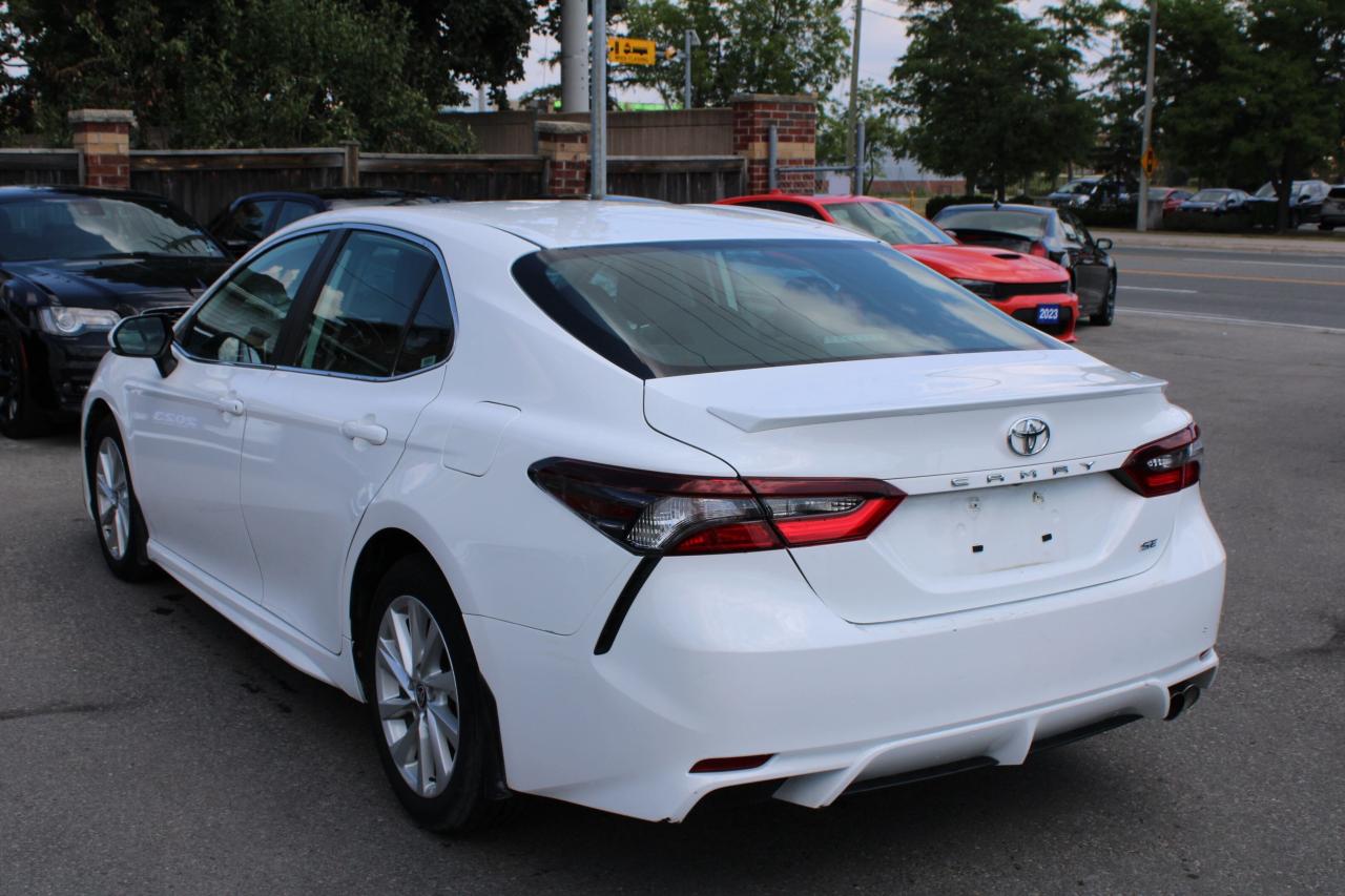 2024 Toyota Camry SE Auto - Photo #4
