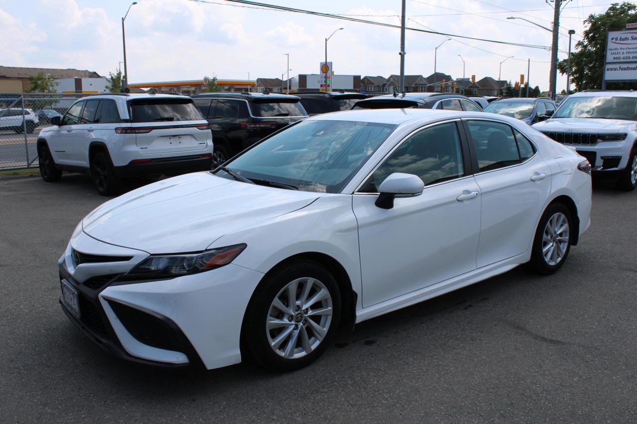 2024 Toyota Camry SE Auto - Photo #3