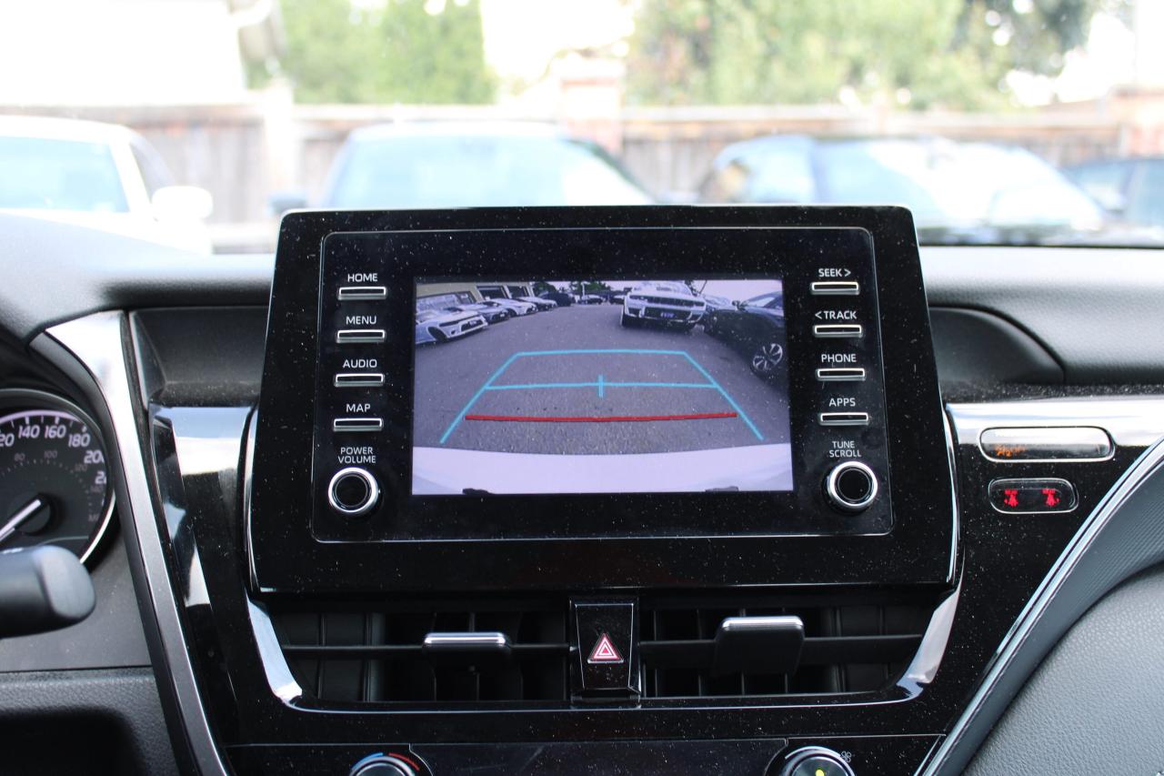 2024 Toyota Camry SE Auto - Photo #9
