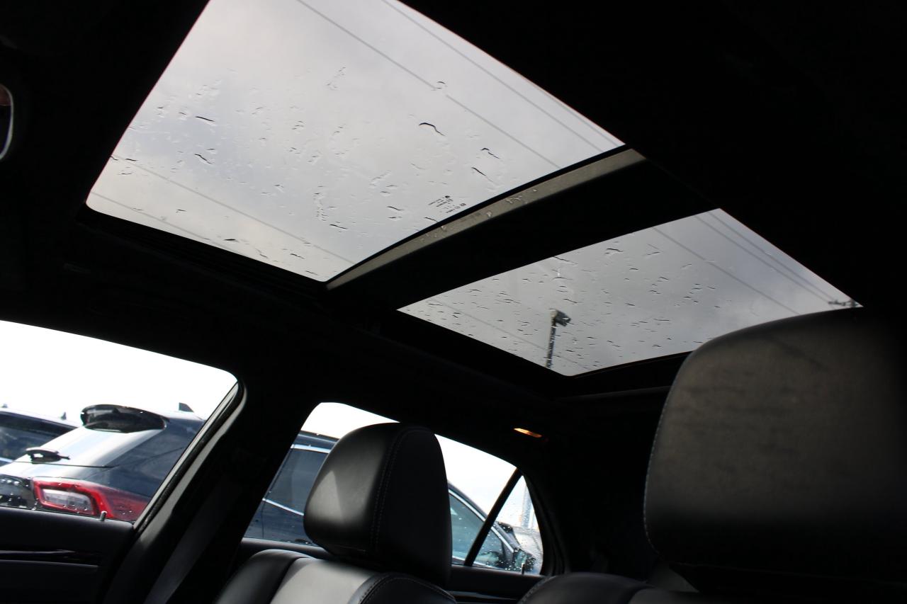 2023 Chrysler 300 300S RWD - Photo #6