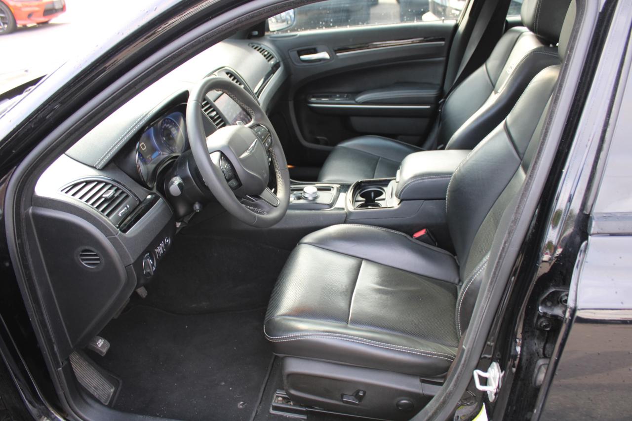 2023 Chrysler 300 300S RWD - Photo #7