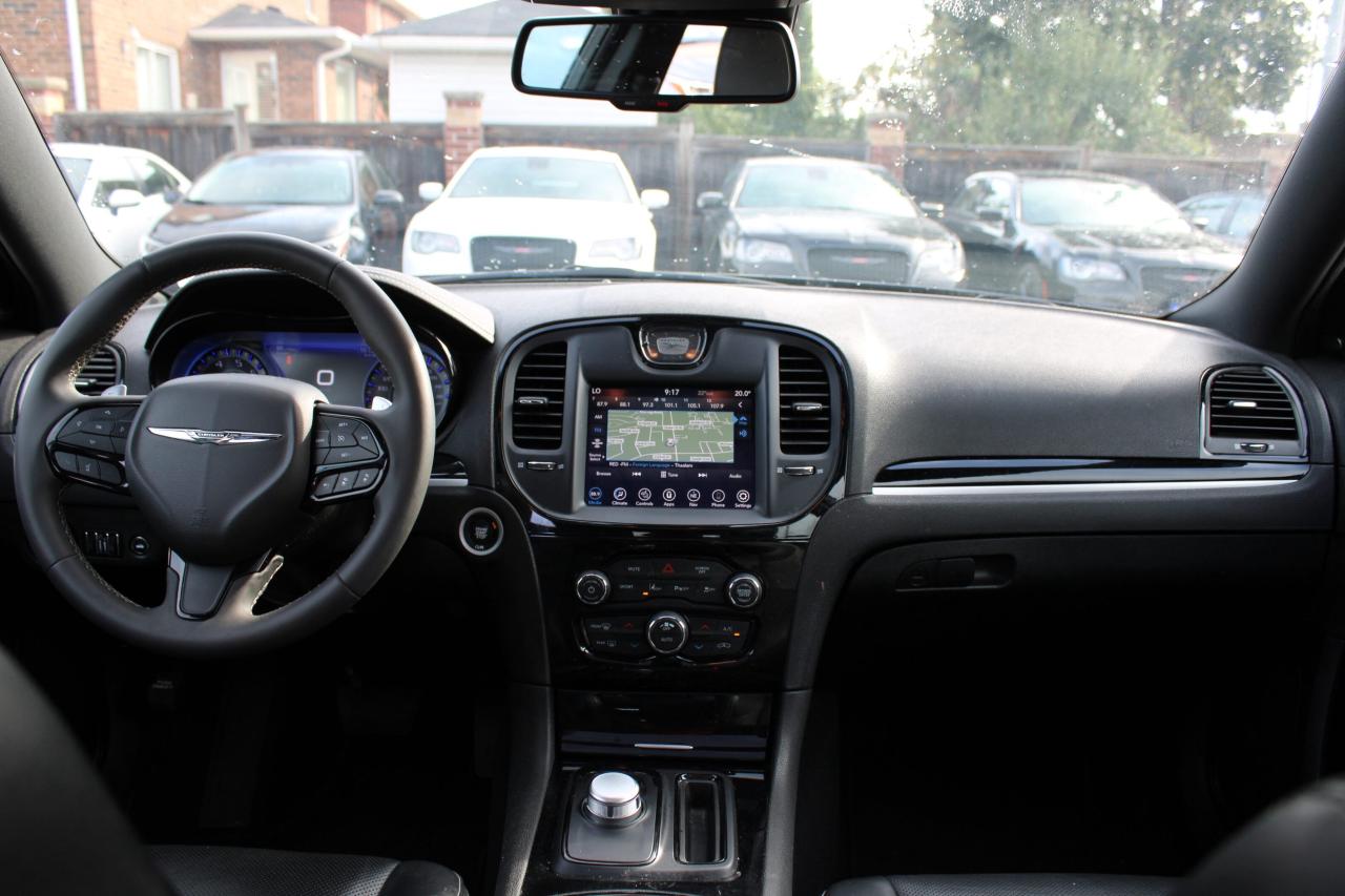 2023 Chrysler 300 300S RWD - Photo #8