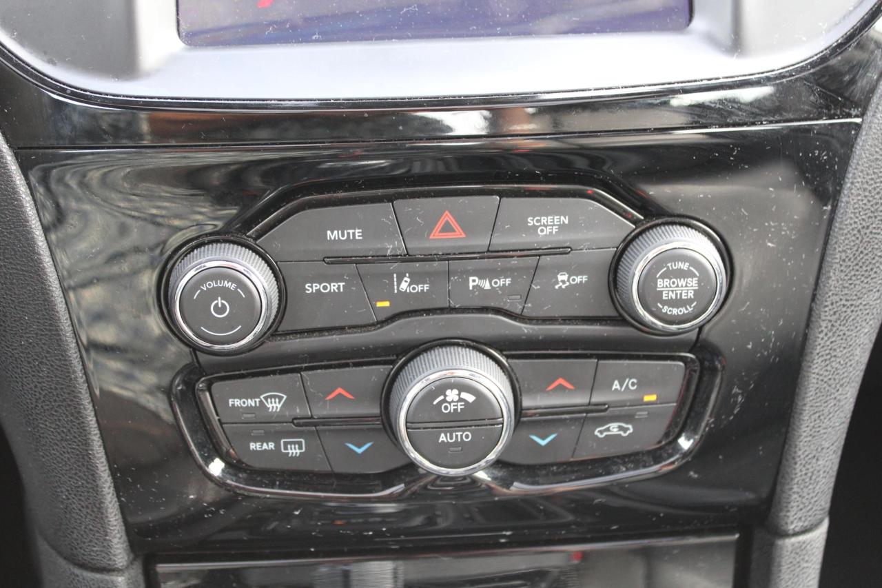 2023 Chrysler 300 300S RWD - Photo #11