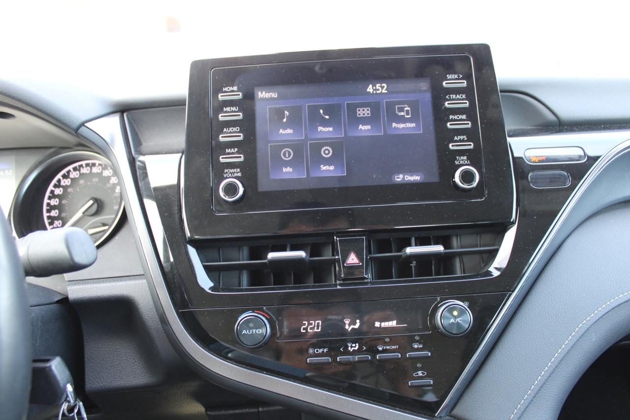 2024 Toyota Camry SE Auto - Photo #9