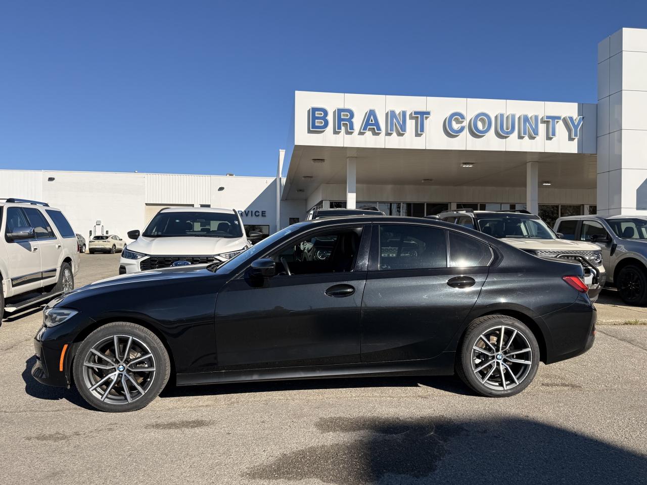2020 BMW 3 Series 330i xDrive Photo