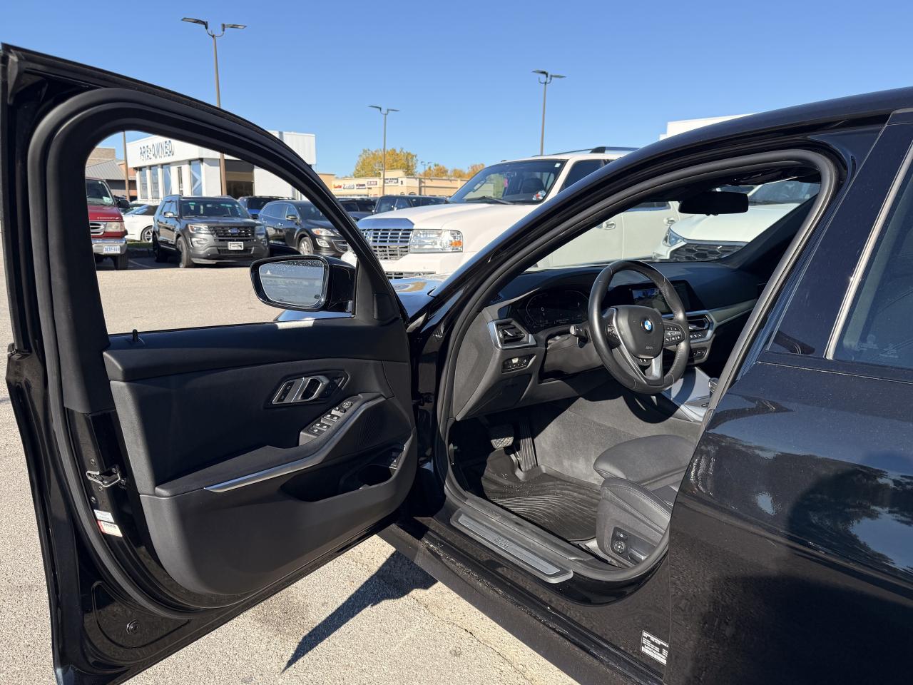 2020 BMW 3 Series 330i xDrive Photo