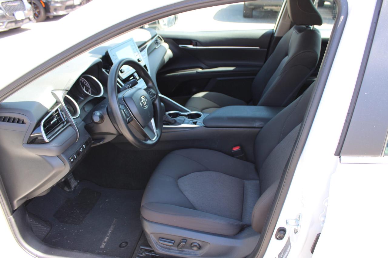 2024 Toyota Camry HYBRID LE Auto - Photo #12