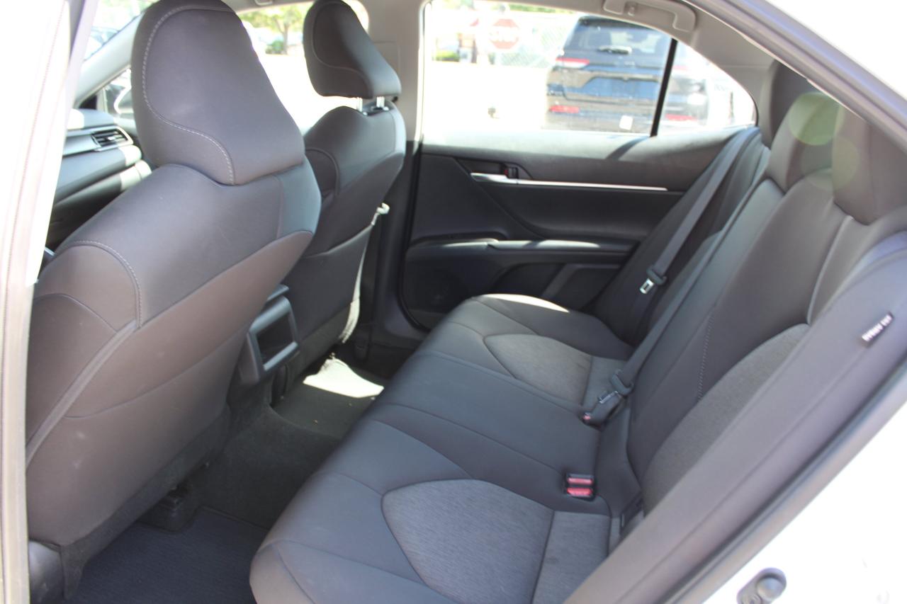 2024 Toyota Camry HYBRID LE Auto - Photo #14