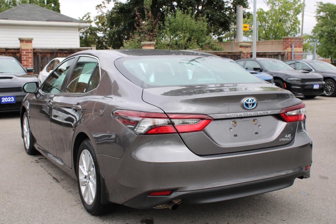2023 Toyota Camry HYBRID LE Auto - Photo #3