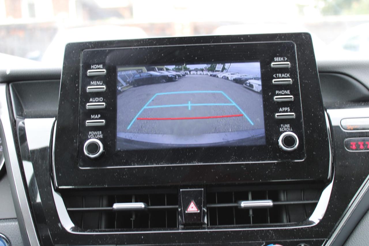2023 Toyota Camry HYBRID LE Auto - Photo #8