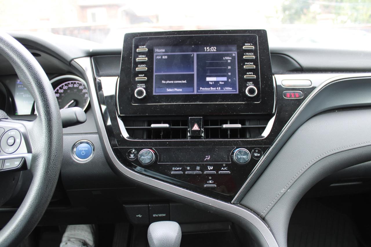 2023 Toyota Camry HYBRID LE Auto - Photo #7