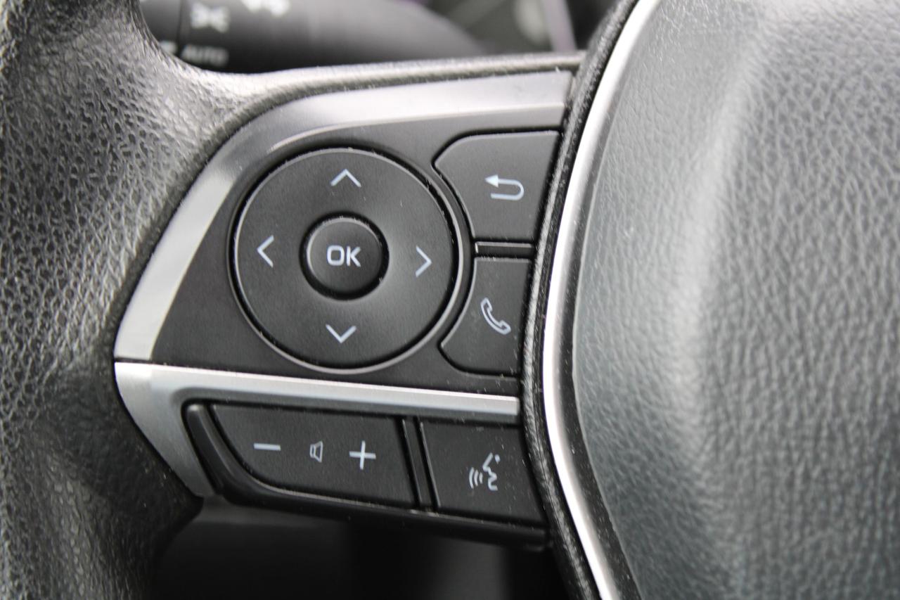 2023 Toyota Camry HYBRID LE Auto - Photo #11