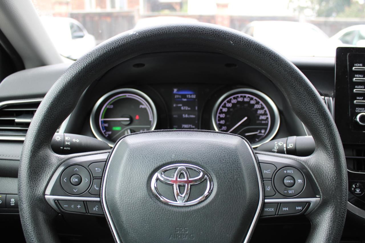 2023 Toyota Camry HYBRID LE Auto - Photo #13