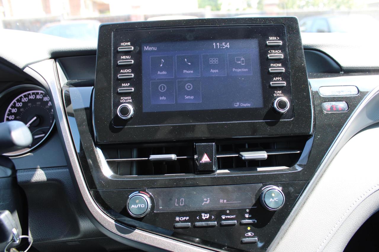 2023 Toyota Camry SE Auto - Photo #5