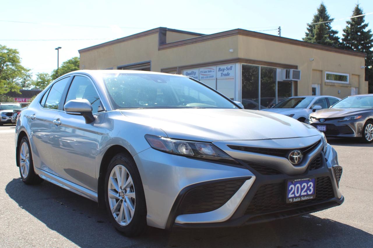 2023 Toyota Camry SE Auto