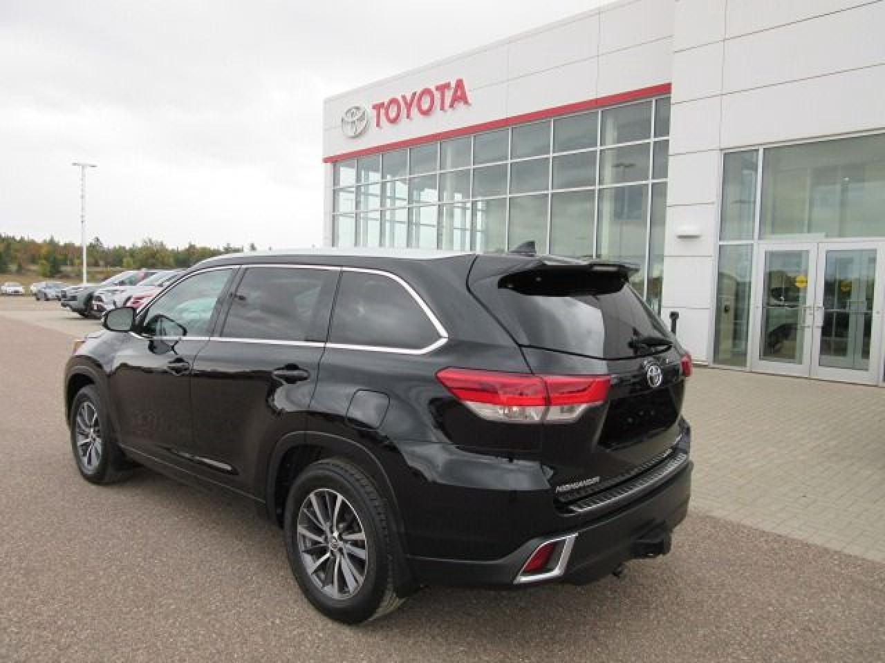 2018 Toyota Highlander XLE - Photo #3