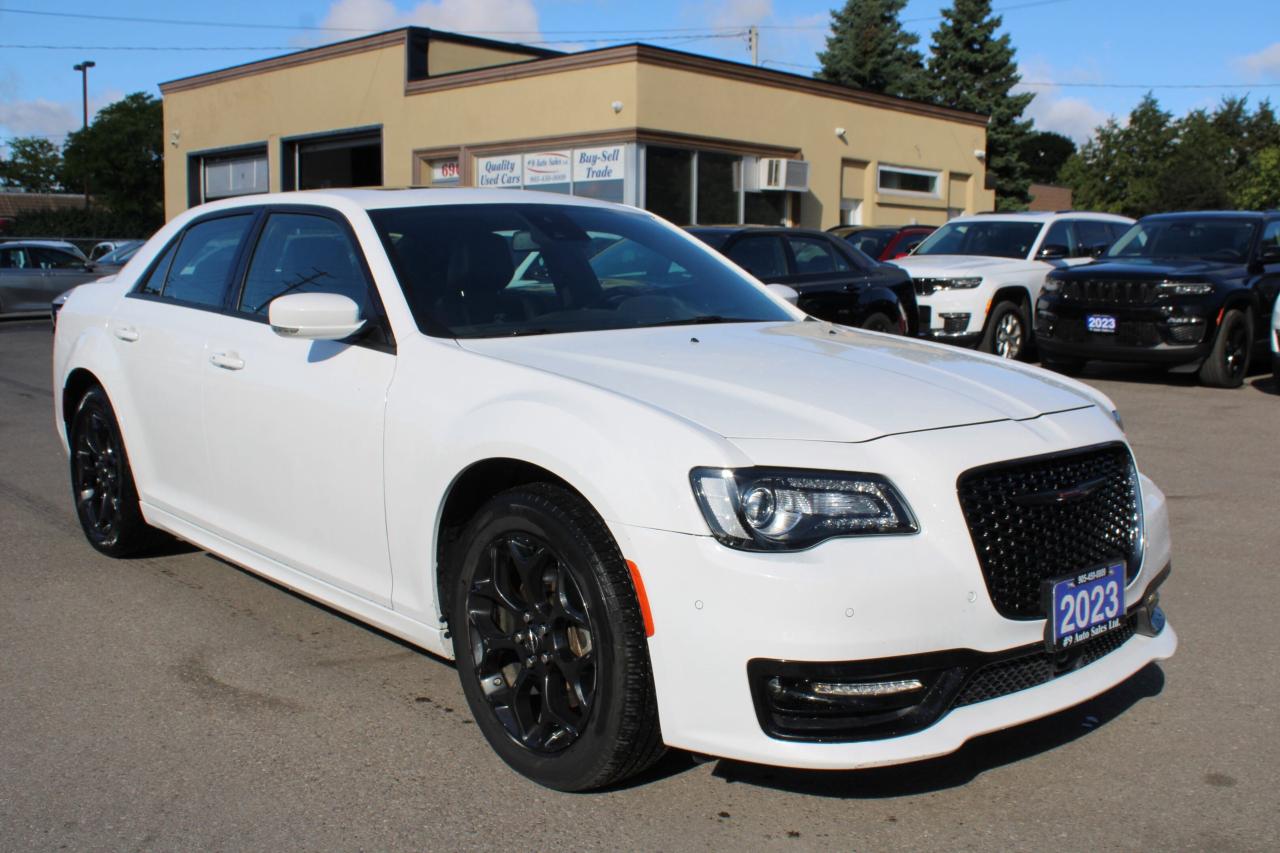 Used 2023 Chrysler 300 300S AWD for sale in Brampton, ON
