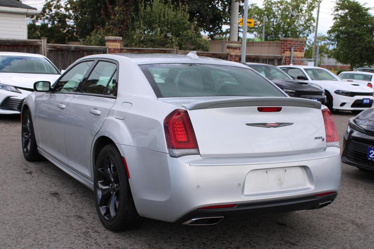 2023 Chrysler 300 300S RWD - Photo #3