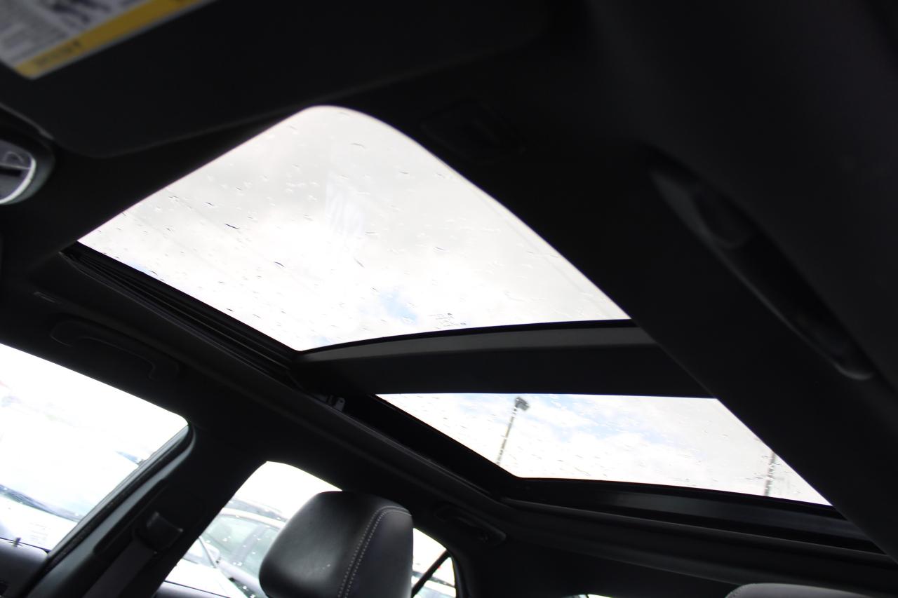 2023 Chrysler 300 300S RWD - Photo #6