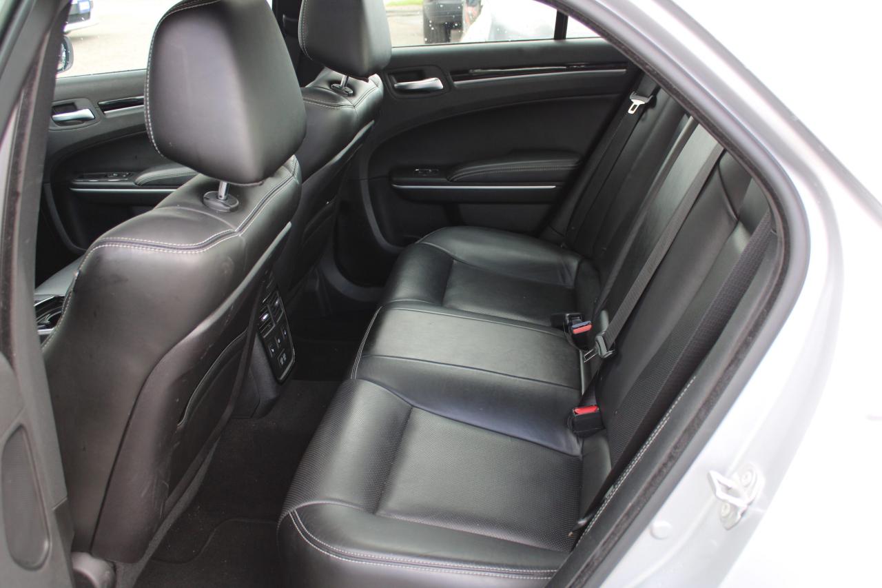 2023 Chrysler 300 300S RWD - Photo #9