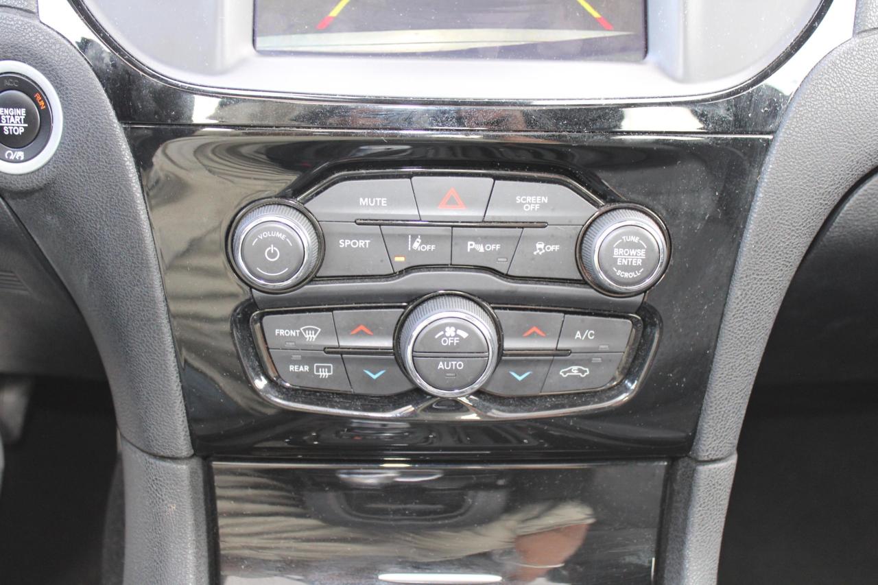 2023 Chrysler 300 300S RWD - Photo #10