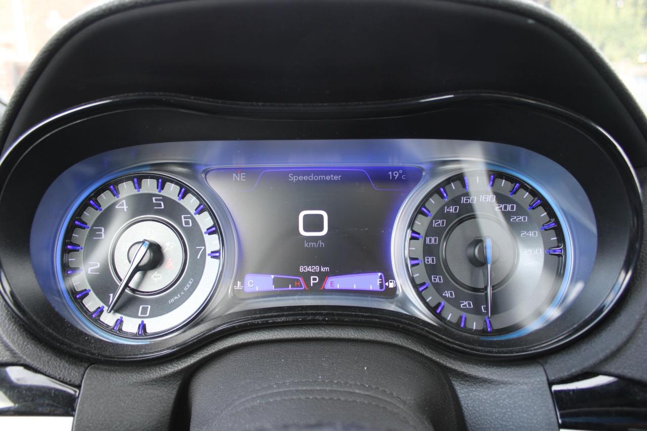 2023 Chrysler 300 300S RWD - Photo #13