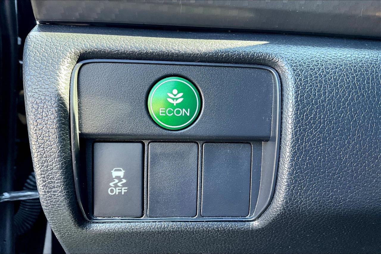 2016 Honda Accord Sedan Sport | Sunroof | Heated Seats | CarPlay | FWD Photo