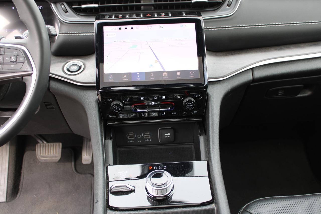 2023 Jeep Grand Cherokee L Limited 4x4 - Photo #9