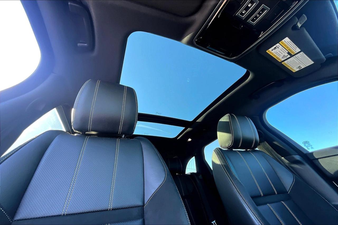 2020 Land Rover Range Rover Velar P340 R-Dynamic S Photo