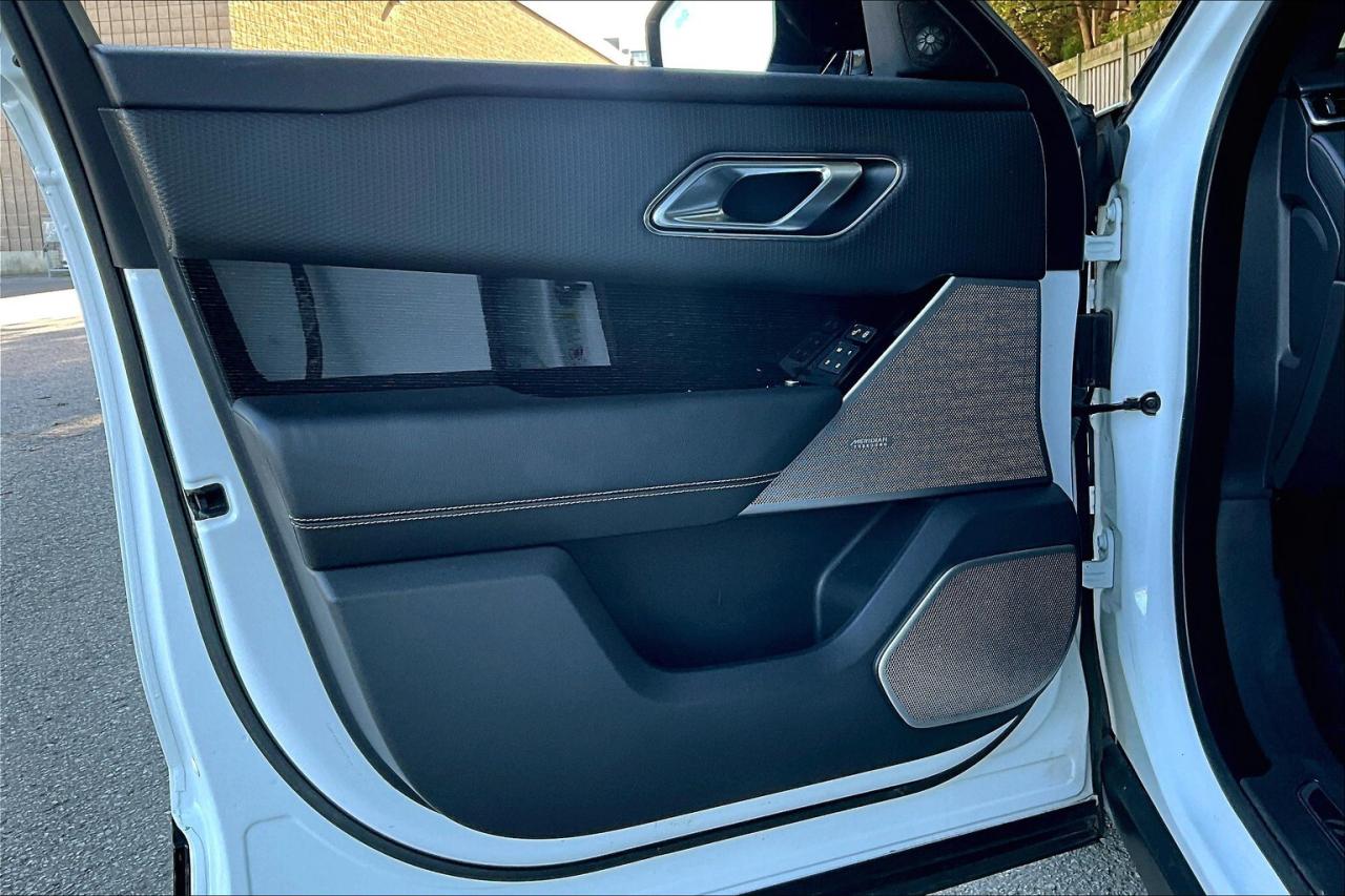 2020 Land Rover Range Rover Velar P340 R-Dynamic S Photo