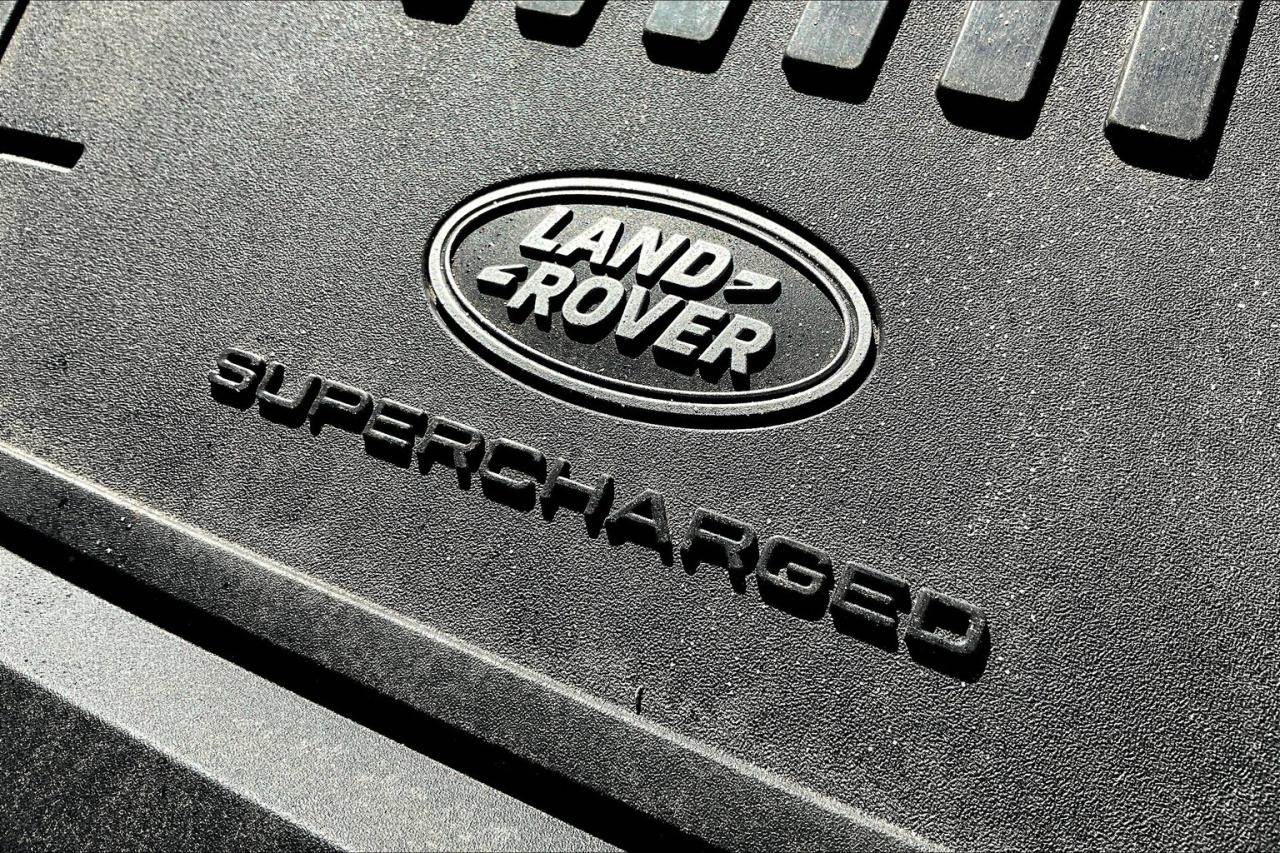 2020 Land Rover Range Rover Velar P340 R-Dynamic S Photo