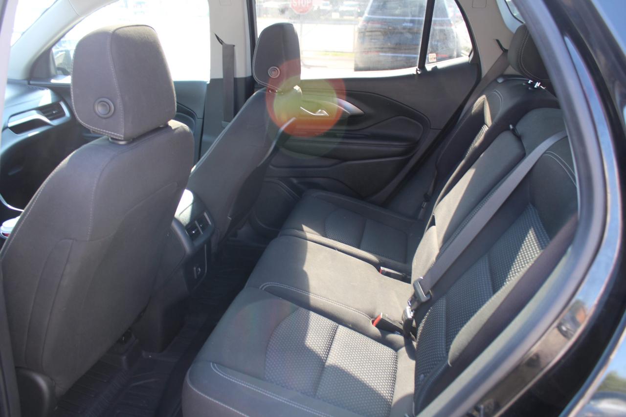 2022 GMC Terrain AWD 4DR SLE - Photo #18