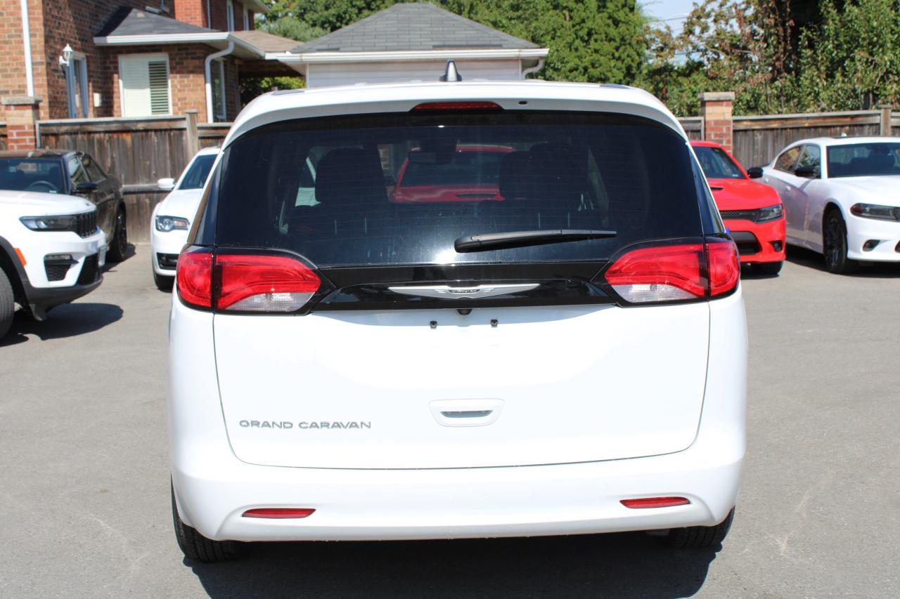 2024 Dodge Grand Caravan SXT 2WD - Photo #4