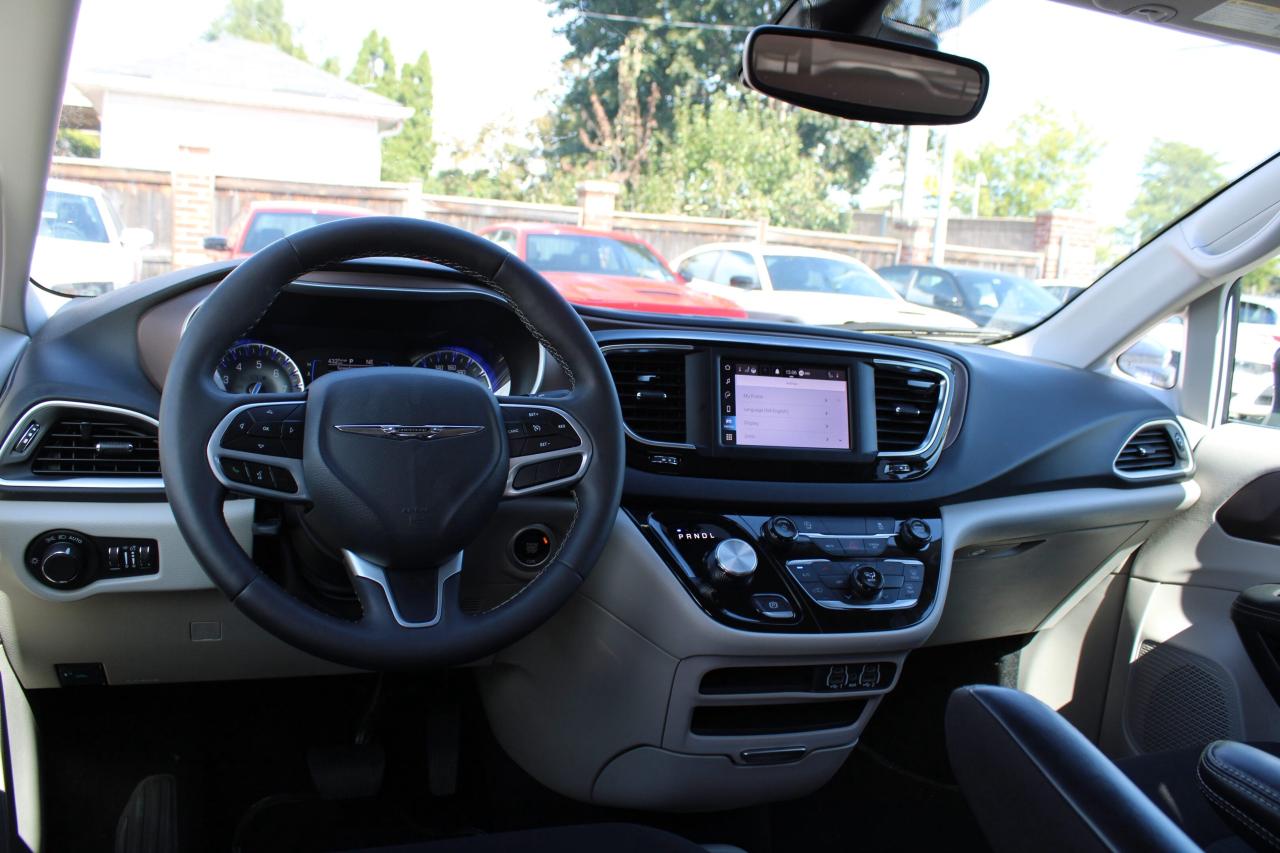 2024 Dodge Grand Caravan SXT 2WD - Photo #16
