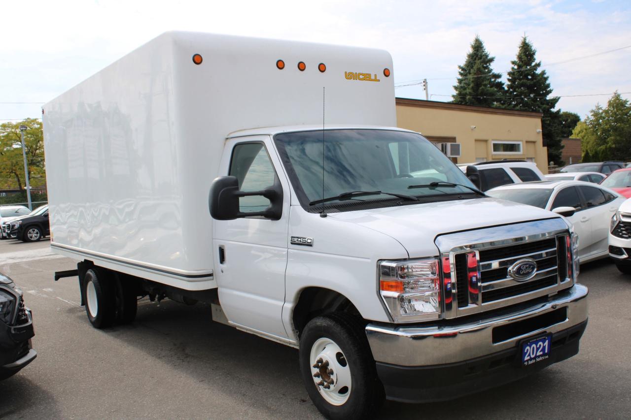 2021 Ford E-Series Cutaway E-450 DRW 176 WB - Photo #1