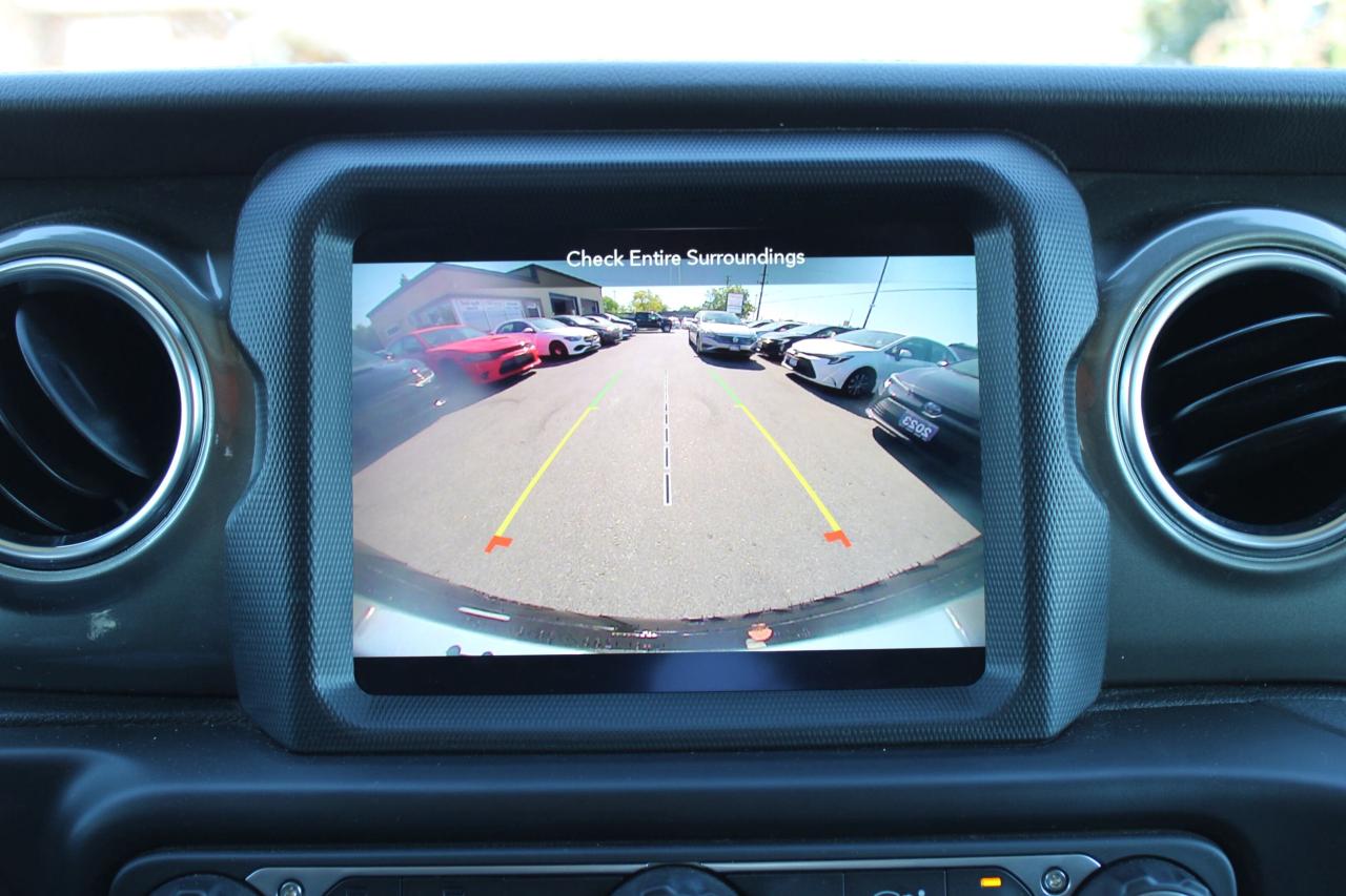 2023 Jeep Wrangler Sahara 4 Door 4x4 - Photo #7