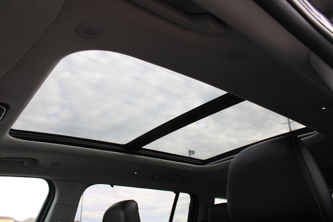 2023 Jeep Grand Cherokee L Limited 4x4 - Photo #9