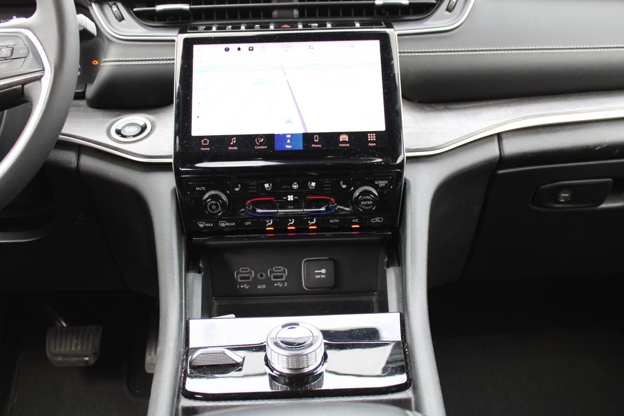 2023 Jeep Grand Cherokee L Limited 4x4 - Photo #13