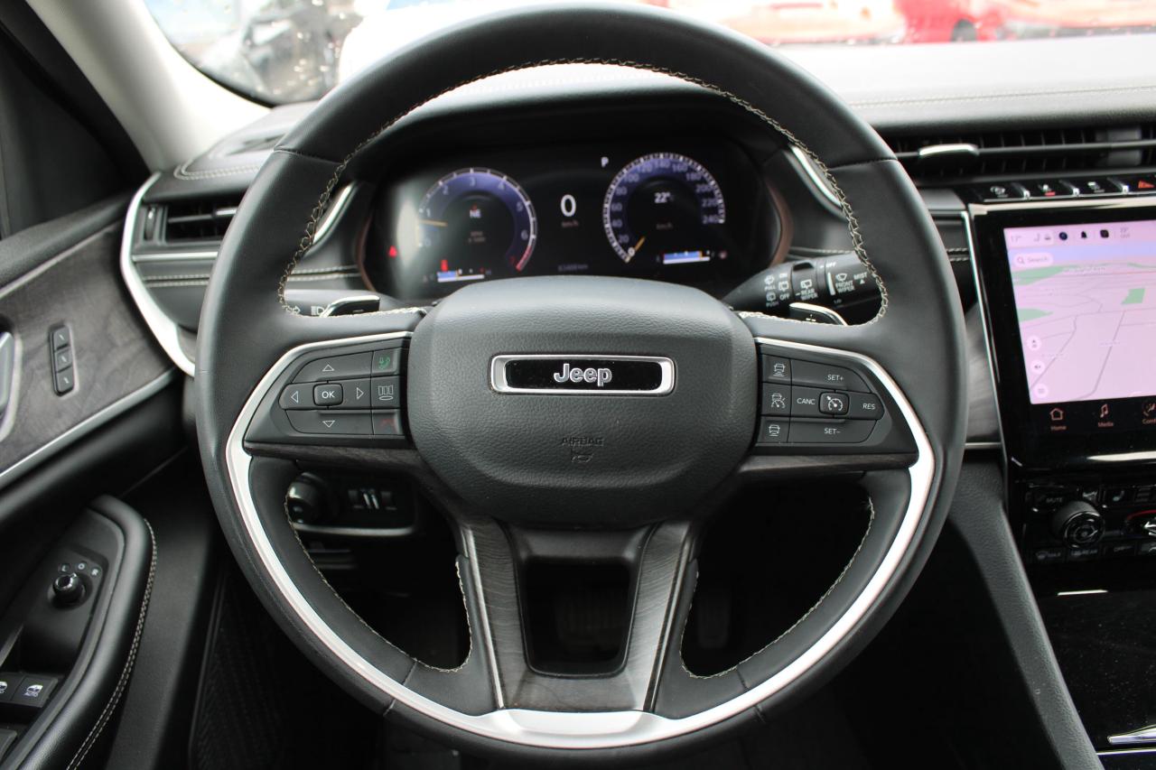 2023 Jeep Grand Cherokee LIMITED 4X4 - Photo #5