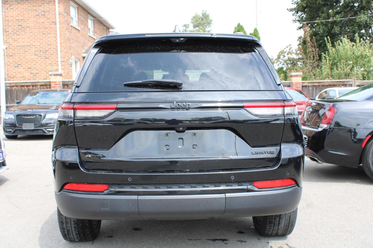 2023 Jeep Grand Cherokee LIMITED 4X4 - Photo #4