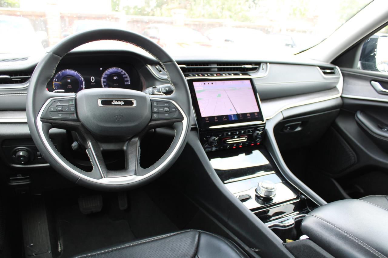 2023 Jeep Grand Cherokee LIMITED 4X4 - Photo #7