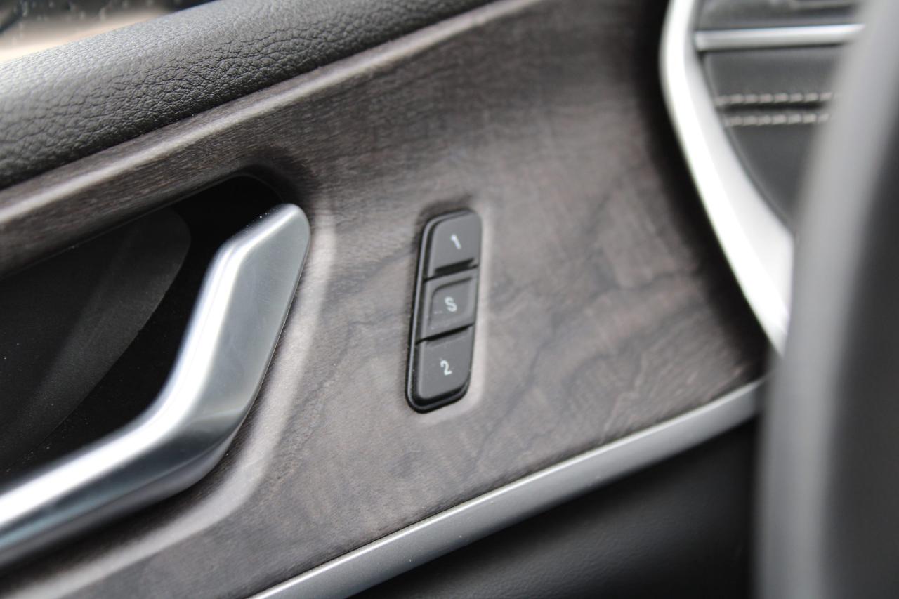 2023 Jeep Grand Cherokee LIMITED 4X4 - Photo #11