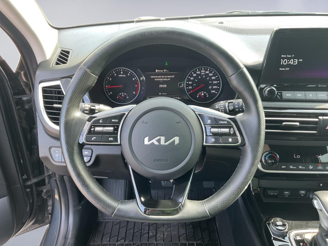 2023 Kia Seltos 1.6L SX! Clean CarFax! Photo